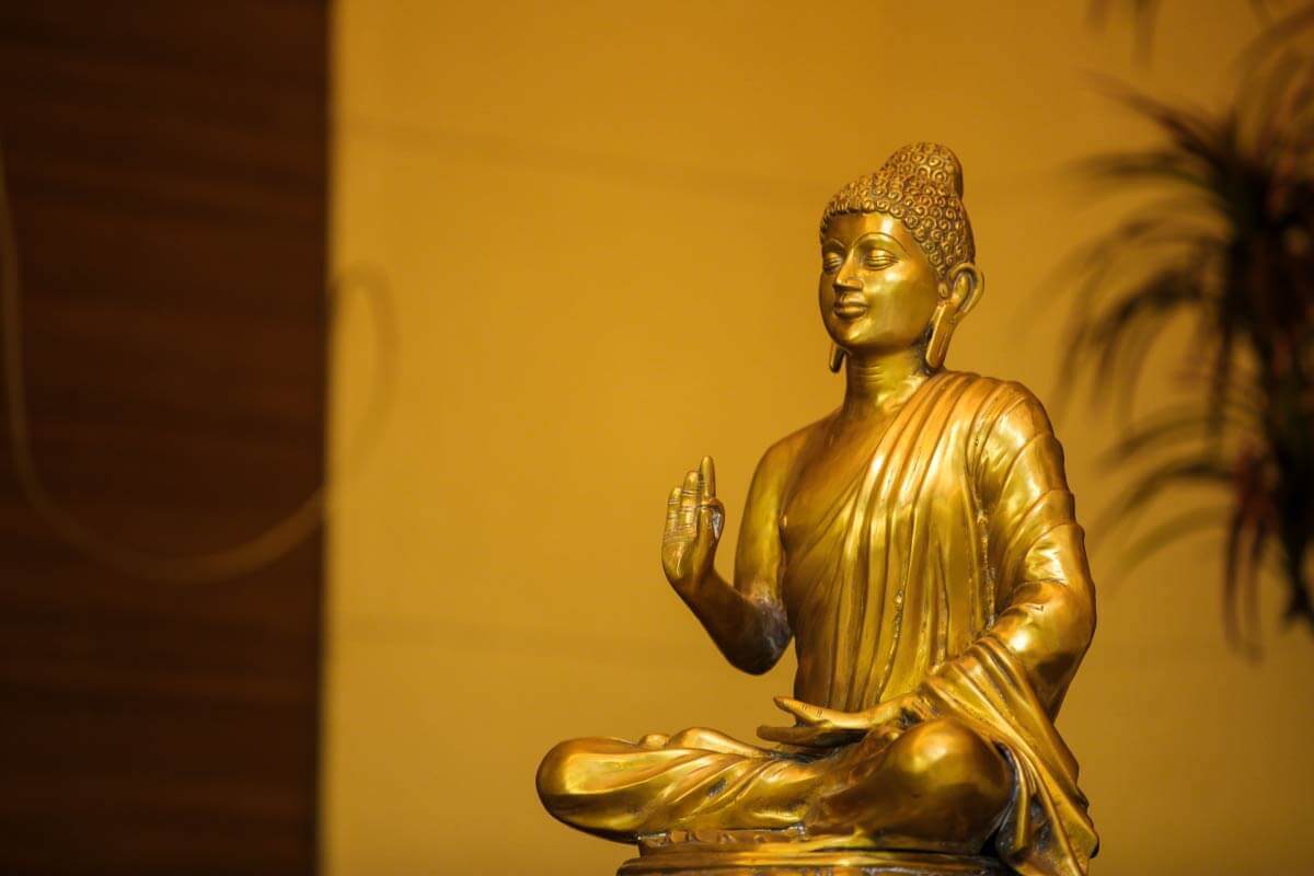 宗教詐騙案例
