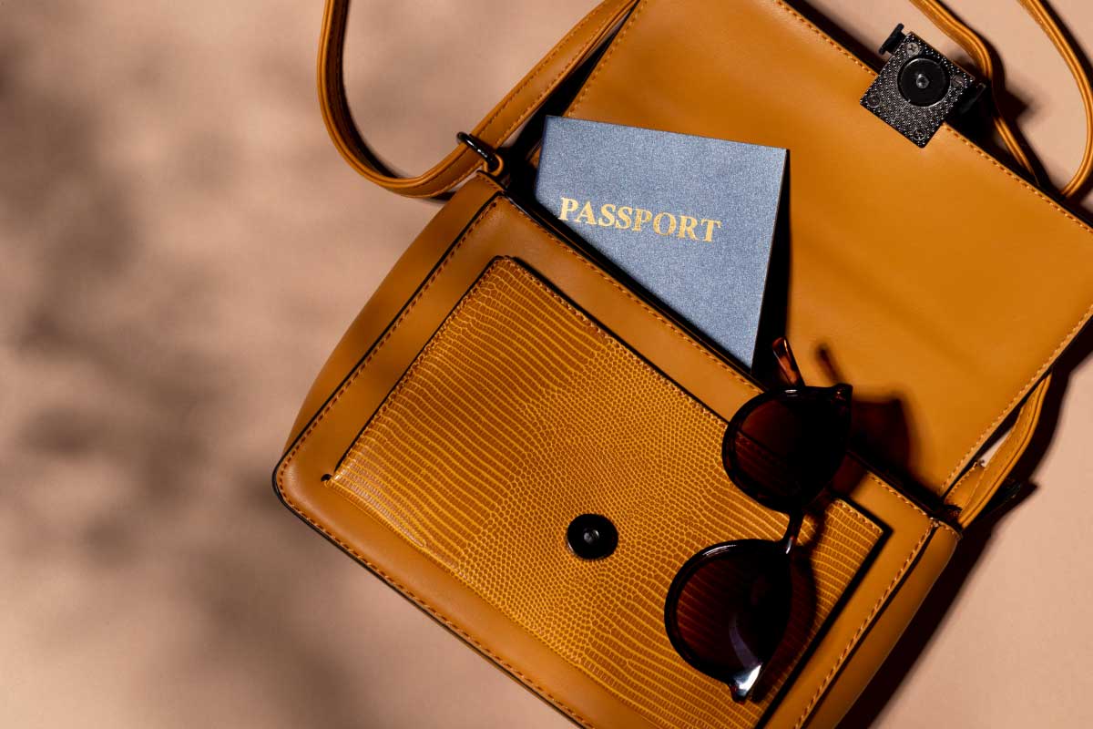 麂皮包包發霉處理